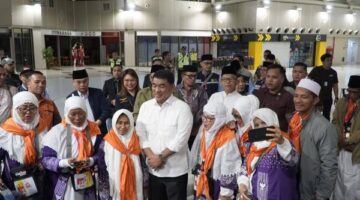 Gubernur Sulut Lepas Jemaah Haji Kloter 13, Berangkat ke Tanah Suci