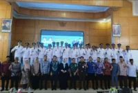 Caption : Prosesi pelantikan dilakukan oleh Wali Kota Langsa, Jeffry Sentana S. Putra, SE, yang diwakili Plt. Sekda Kota Langsa, Dra. Suhartini, M.Pd.
