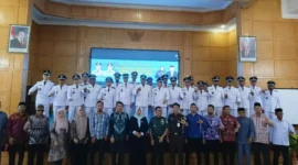 Caption : Prosesi pelantikan dilakukan oleh Wali Kota Langsa, Jeffry Sentana S. Putra, SE, yang diwakili Plt. Sekda Kota Langsa, Dra. Suhartini, M.Pd.