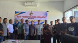 Caption : Miftahul Umam, S.Sos.I Dinas Koperasi Aceh Timur Hadir Langsung Berikan Sosialisasi 
kepada Pengurus dan Anggota