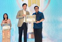 Caption: Baznas RI yang diwakili oleh Komisioner Baznas H. Rizaludin Kurniawan, M.Si menerima penghargaan Top Brand Award, di Jimbaran Bali, Selasa (12/08/2025).