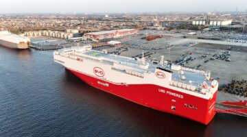 Kapal RoRo MV. BYD Zhengzhou Sandar di Pelabuhan Jakarta, Tandai Peningkatan Layanan Logistik Nasional