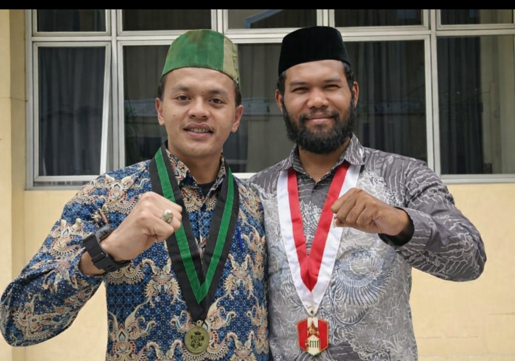 Ketua HMI Aceh Tengah - Bener Meriah Afdal Gifari Bersama Ketua GMNI Aceh Tengah Saparuda IB (Foto TribuneIndonesia/Erwin) 