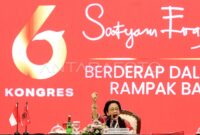 Caption : Ketua Umum Partai Demokrasi Indonesia Perjuangan (PDI-P) Megawati Soekarno Putri pada kongres ke-VI partai PDI-P