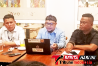 Kuasa hukum PT. Futai saat melakukan Konfrensi pers. (Ft. talia)
