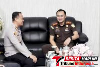 Pertemuan Antara Kejari Bitung, Erwin Widihantono, S.H., M.H., bersama Kapolres Bitung, AKBP Arie Sulistyo Nugroho, S.I.K., M.H., dikantor Kejari Bitung. (Ft. Ist)
