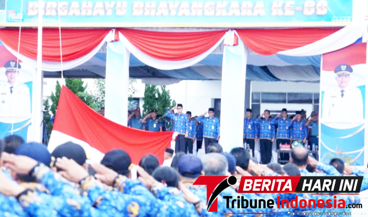 Walikota Bitung, Hengky Honandar S.E, saat memimpin upacara Bendera peringatan Hari Koperasi Nasional ke-79 sekaligus Apel KORPRI tahun 2026, (Ft.ist)