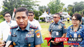 Kadispora, Anita Lomban,S.Sos., M.Si. (kiri), Dansatrol Kodaeral VIII, Marvell, Marfil, Frits, E.D, (tengah), Wadan Kodaeral VIII, Laksma TNI Tony Herdijanto, S.E., MSC, (Ft.talia)