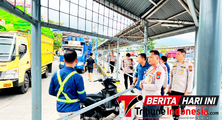 Kapolres Bitung, AKBP Arie Sulistyo Nugroho, S.H., S.I.K., M.H., saat inspeksi bersama asdp Bitung. (Ft. Ist)
