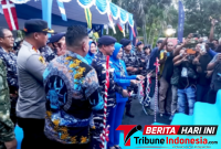 ‎Dankodaeral VIII didampingi Ketua Daerah Kodaeral VIII Gabungan Jalasenastri Koarmada RI, Ny. Emy Dery Triesananto, Saat gunting Pita. (Ft. talia)