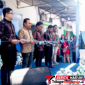 BRANCH MANAGER Brastha Setya Riyantanto Saat melakukan gunting pita secara bersama. (Ft. talia)
‎