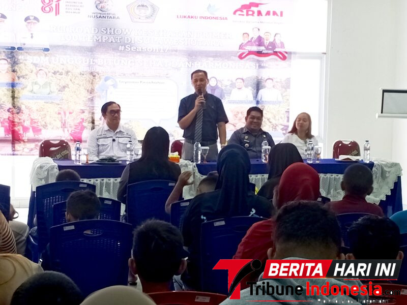 Asisten III Administrasi Umum Setda Kota Bitung, Drs. K.W. Benny Lontoh, M.A., Saat menyampaikan Amanat Walikota Bitung Hengky Honandar S.E., (Ft. talia)