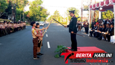 Kapolres Bitung, AKBP Arie Sulistyo Nugroho, S.H., S.I.K., M.H., Saat Menyalahkan Obar Taptu. (Ft. talia)