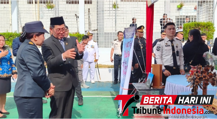‎Walikota Bitung, Hengky Honandar, Saat menghadiri upacara penyerahan remisi bagi narapidana dan anak binaan se-Sulawesi Utara. Di Rutan Malendeng, Manado. (Dok. Istimewa)