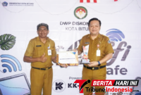 ‎Kadis Kominfo Bitung, Altin Tunengkol, S.IP., M.Si. (Dok. Ist)
‎
‎
‎
‎