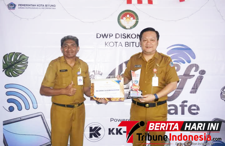 ‎Kadis Kominfo Bitung, Altin Tunengkol, S.IP., M.Si. (Dok. Ist)
‎
‎
‎
‎