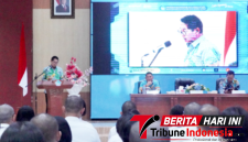 Wlikota Bitung, Hengky Honandar, S.E, memberikan penyampaian di Acara Pelatihan Dasar Bagi Calon Pegawai Negeri Sipil (CPNS) Kota Bitung Tahun 2026. (Dok. Ist)
