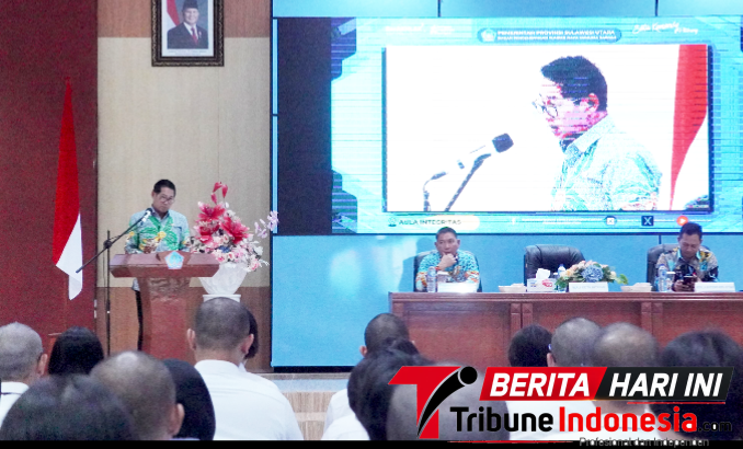 ‎Wlikota Bitung, Hengky Honandar, S.E, memberikan penyampaian di Acara Pelatihan Dasar Bagi Calon Pegawai Negeri Sipil (CPNS) Kota Bitung Tahun 2026. (Dok. Ist)
‎