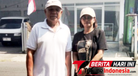 ‎Lurah Pateten Satu, Christiany Sugiyanto, S.E., saat bersama Tim melakukan pengasapan atau fogging di Wilayah Lingkungan V, yang mencakup RT 17, 18, dan 19. (Ft. ist)