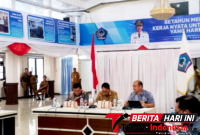 Walikota Bitung Hengky Honandar, S.E, saat memberikan Sambutan pada Rapat sistem informasi Data Kebencanaan terintegrasi dan Rencana Punyusunan Masterplan Kota Bitung. (Ft. talia)
