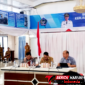 ‎Walikota Bitung Hengky Honandar, S.E, saat memberikan Sambutan pada Rapat sistem informasi Data Kebencanaan  terintegrasi dan Rencana Punyusunan Masterplan Kota Bitung. (Ft. talia) 
‎