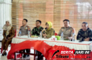 ‎Camat Maesa Fatmawaty Soleman, SSTP, bersama Kabag Ops Polres Bitung AKP Novrianto Sadia, Kapolsek Maesa AKP Tuegeh Darus, S.Sos,  Danramil 1310-01/Bitung Lettu Inf. Edyzon Kasenda, Kasdim 1310/Bitung Mayor Cpm. Samsuri Usman. (Dok. Istimewa)