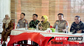 ‎Camat Maesa Fatmawaty Soleman, SSTP, bersama Kabag Ops Polres Bitung AKP Novrianto Sadia, Kapolsek Maesa AKP Tuegeh Darus, S.Sos,  Danramil 1310-01/Bitung Lettu Inf. Edyzon Kasenda, Kasdim 1310/Bitung Mayor Cpm. Samsuri Usman. (Dok. Istimewa)