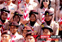 Walikota Bitung, Hengky Honandar S.E, di dampingi Ketua TP PKK Bitung, Ny. Ellen Honandar Sondakh, S.E, dan Sekot Bitung Ir. Ignatius Rudy Theno, S.T., M.T., M.A.P (Ft. talia)