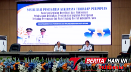 Kepala DP3A Kota Bitung, Meiva Worang, S.H., M.H., bersama pemateri Fetrisia Yuliasanti Aling, M.Th., (Ft. talia)
‎
‎