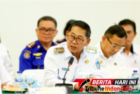 Walikota Bitung Hengky Honandar S.E, saat mengikuti Rapat Koordinasi (Rakor) Penanganan Karhutla tingkat Provinsi Sulawesi Utara. (Dok. Istimewa)