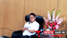 ‎Walikota Bitung Hengky Honandar S.E, saat memimpin Rapat Forkopimda dan  Forum Lintas Sektoral terkait Sinergitas dalam mengatasi Kebakaran Hutan dan Lahan (Karhutla), (Ft. talia)
‎