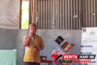 ‎Mubaligh H. Abdul Latif Tahir, S.Pd., M.Pd. saat memberikan Tauziah di mushalah Asyifah Madidir. (Ft. talia)