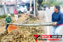 Tim Rompi Hijau Saat melakukan tugas pembersihan.(Ft. talia)