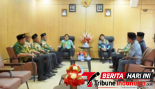Wali Kota Bitung, Hengky Honandar, S.E, saat menerima audiensi bersama Pengurus Cabang Nahdlatul Ulama (PCNU) Kota Bitung. (Dok. Istimewa)