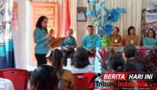 Ketua TP PKK Kota Bitung, Ellen Honandar-Sondakh, SE, Saat memberikan. (Dok. Istimewa)