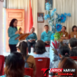 ‎Ketua TP PKK Kota Bitung, Ellen Honandar-Sondakh, SE, Saat memberikan. (Dok. Istimewa)