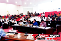 Para Perwakilan Masyarakat Tokambahu-Makawidey Di RDPU DPRD Kota Bitung. (ft. talia)