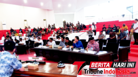 Para Perwakilan Masyarakat Tokambahu-Makawidey Di RDPU DPRD Kota Bitung. (ft. talia)