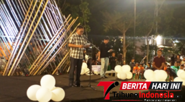 Mewakili Dankodaeral VIII, Laksda TNI Dery Triesananto Suhendi, S.E., M.Tr.Opsla, Wadan Kodaeral VIII, Laksma Pertama TNI Tony Herdijanto, S.E., M.Sc. saat membacakan Amanat Dankodaeral di penutupan HUT Aertembag. (ft. talia)