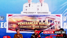 Kasi Intelijen Kejari Bitung, Justisi Wagiu, S.H., M.H., Saat menjadi Narasumber Utama di kegiatan penerangan dan sosialisasi hukum Aertembaga. (Dok. Istimewa)