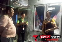 Petugas BPS saat melakukan Kunjungan Kerumah Warga di wilayah Girian Permai.  (ft. talia)