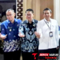 Walikota Bitung, Hengky Honandar S.E, (tengah) saat menghadir pertemuan Asosiasi Pemerintah Daerah Kepulauan dan Pesisir Seluruh Indonesia di Jakarta. (ft. Istimewa)