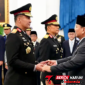Presiden RI Prabowo Subianto saat melantik Komisaris Jenderal Polisi Suyudi Ario Seto sebagai Kepala Kepolisian Negara Republik Indonesia (Kapolri) dan Komisaris Jenderal Polisi Wahyu Hadiningrat sebagai Wakil Kepala Kepolisian Negara Republik Indonesia (Wakapolri) di Istana Negara, Jakarta. (Ft. Dok. Istimewa) 