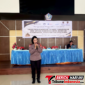 Kasat Binmas IPTU Jeny Makawimbawang saat memberikan edukasi kepada para guru SD se-Kota Bitung. (ft. humas polres bitung)