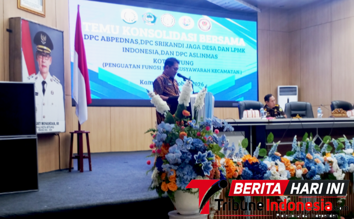 Setda Bitung, Ir. Ignatius Rudy Theno, S.T., M.T., M.A.P., Saat memberikan Sambutan Mewakili Walikota Bitung, Hengky Honandar, S.E., (ft. talia)