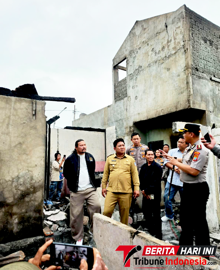 Kapolres Bitung AKBP Arie Sulistyo Nugroho, S.I.K., S.H., M.H., Saat melakukan Pengawalan di Lokasi Kebakaran. (ft. Humas Polres Bitung)