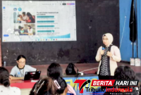 Camat Maesa Fatmawaty Soleman, SSTP saat memberikan edukasi pada kegiatan  Intervensi Pelaksanaan Fasilitasi Advokasi Bidang Pencegahan Kepada Keluarga,  yang di gelar Badan Narkotika Nasional Kota Bitung di Aula Kantor Lurah Kakenturan Satu. (ft. Kec. Maesa Bitung)